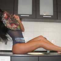 Erdemli Escort'tan En Seksi ve Duyusal Brunette Buse