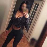 Mersin'de Sizinle Tanışmayı Bekleyen Cazibeli ve Deneyimli Escort Bayan