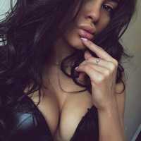 Yenişehir'de Hizmet Veren Çarpıcı Escort Kız