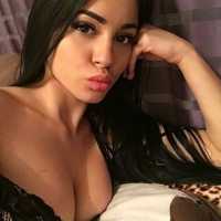 Yenişehir'de Hizmet Veren Çarpıcı Escort Kız
